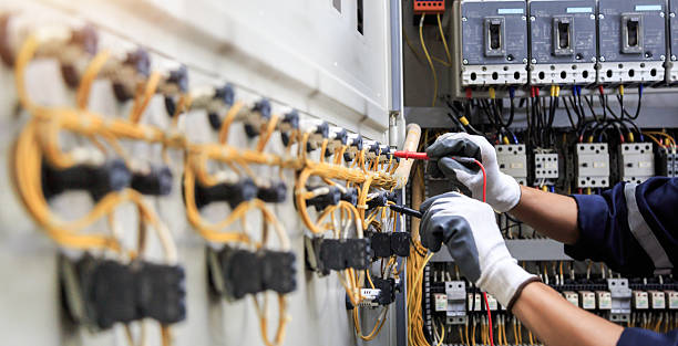 Professional Electrician technician working in Marlow Heights, MD